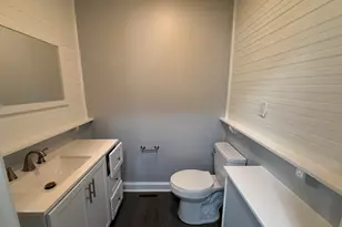 402 Florence St, Clinton, SC 29335 - Photo 10