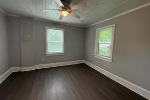 402 Florence St, Clinton, SC 29335 - Photo 16