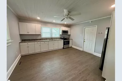 402 Florence Street, Clinton, SC 29335 - Photo 4