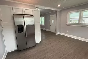 402 Florence St, Clinton, SC 29335 - Photo 8