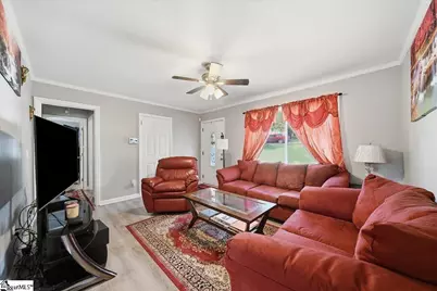 96 N State Drive Drive, Greenville, SC 29605 - Photo 4