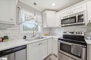 96 N State Dr Dr, Greenville, SC 29605 - Photo 10
