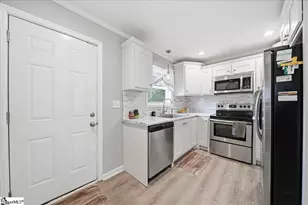 96 N State Dr Dr, Greenville, SC 29605 - Photo 8