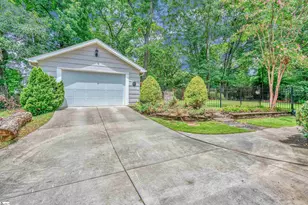 210 Heathwood Dr, Spartanburg, SC 29307 - Photo 30
