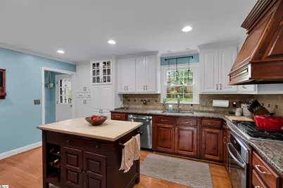 210 Heathwood Drive, Spartanburg, SC 29307 - Photo 6