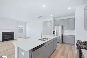 729 Parry Ct, Woodruff, SC 29388 - Photo 8