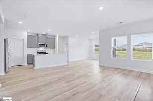 729 Parry Ct, Woodruff, SC 29388 - Photo 12