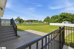 803 Quillen Ave, Fountain Inn, SC 29644 - Photo 4