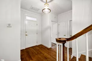 302 Greenview Cir, Greenville, SC 29609 - Photo 6