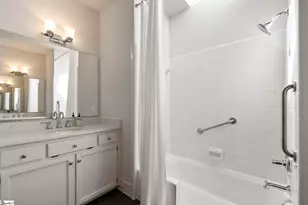 302 Greenview Cir, Greenville, SC 29609 - Photo 20