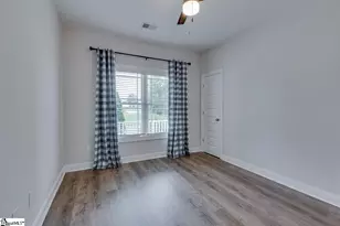 202 Meadow Ln, Easley, SC 29642 - Photo 8