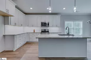 202 Meadow Ln, Easley, SC 29642 - Photo 16