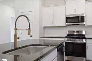 430 Crestcreek Dr, Anderson, SC 29621 - Photo 6