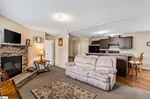 415 Jackson Cir, Anderson, SC 29625 - Photo 2