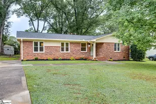 106 Roebuck Dr, Simpsonville, SC 29681 - Photo 2