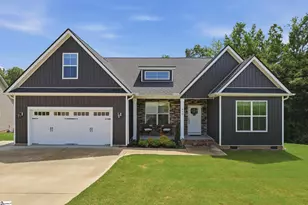 400 Terra Plains Dr, Greer, SC 29651 - Photo 2