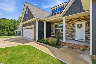400 Terra Plains Dr, Greer, SC 29651 - Photo 2
