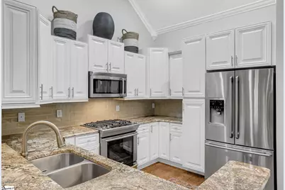 207 E Faris Road, Greenville, SC 29605 - Photo 12