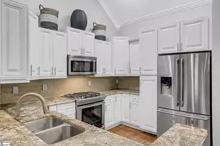 207 E Faris Rd, Greenville, SC 29605 - Photo 12
