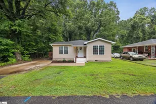 109 Boyce Cir, Belton, SC 29627 - Photo 2