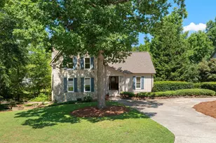 302 Golf View Ln, Greenville, SC 29609 - Photo 2