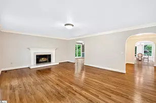 302 Golf View Ln, Greenville, SC 29609 - Photo 8
