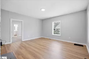 1221 1st Ave, Greenville, SC 29609 - Photo 8