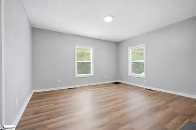 1221 1st Avenue, Greenville, SC 29609 - Photo 6