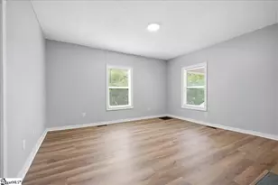 1221 1st Ave, Greenville, SC 29609 - Photo 6