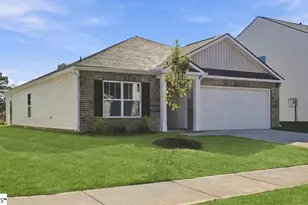 593 Sunfire St, Woodruff, SC 29388 - Photo 2