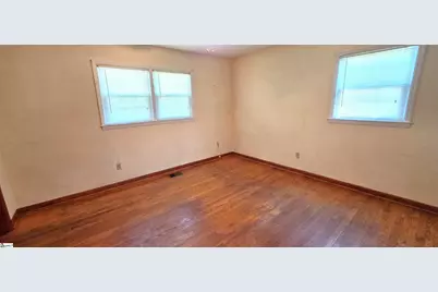 180 Edgewood Drive, Spartanburg, SC 29307 - Photo 16