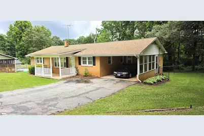 180 Edgewood Drive, Spartanburg, SC 29307 - Photo 2