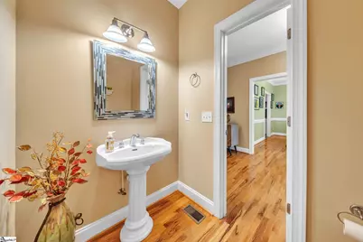 648 Mountain View, Williamston, SC 29697 - Photo 16