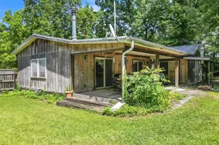 934 Rocky Ridge Rd, Enoree, SC 29335 - Photo 2