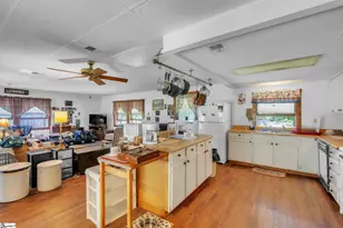 934 Rocky Ridge Rd, Enoree, SC 29335 - Photo 8