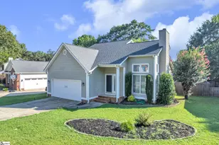 204 Flagstar Ct, Fountain Inn, SC 29644 - Photo 2
