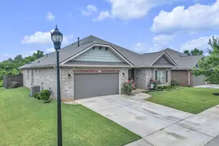 601 Flying Squirrel Wy, Greenville, SC 29605 - Photo 2