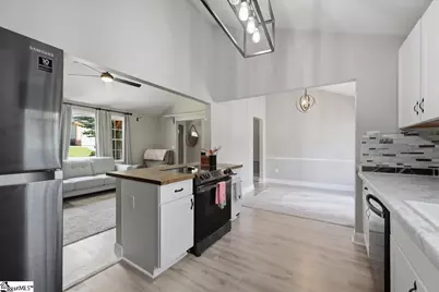 302 Waterbury Court, Simpsonville, SC 29680 - Photo 12