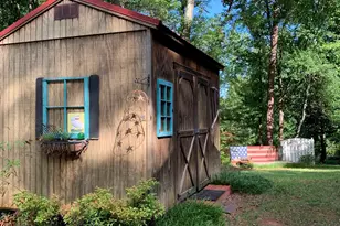 204 Mill Estates Rd, Taylors, SC 29687 - Photo 2