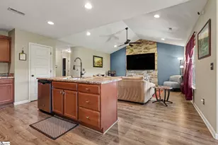 308 Lockeland Park Dr, Simpsonville, SC 29681 - Photo 10
