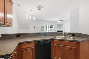 129 Mercer Dr, Simpsonville, SC 29681 - Photo 4