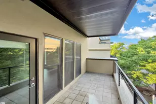 233 N Main St, Greenville, SC 29601 - Photo 18