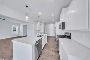 142 Gervais Cir, Greenville, SC 29607 - Photo 8