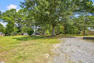 428 S Main St, Simpsonville, SC 29681 - Photo 36