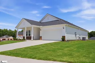 726 Parry Ct, Woodruff, SC 29388 - Photo 2