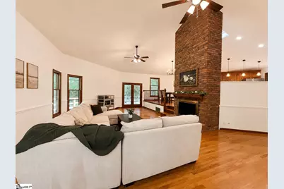 707 N Almond Drive, Simpsonville, SC 29681 - Photo 10