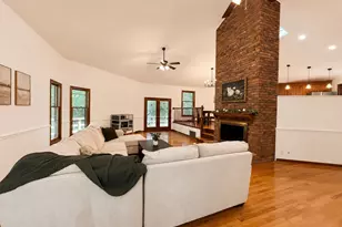 707 N Almond Dr, Simpsonville, SC 29681 - Photo 10