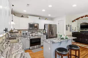 870 Vandenburg Dr, Boiling Springs, SC 29316 - Photo 8