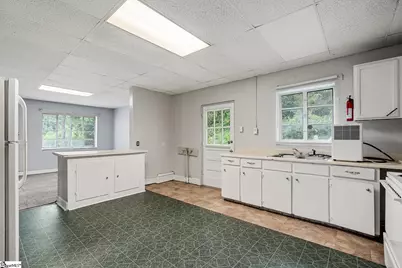 7 Edgewood Drive, Ware Shoals, SC 29692 - Photo 6