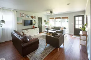 17 Campbell St, Greenville, SC 29607 - Photo 6